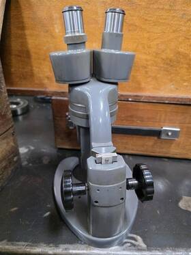 Xb3409 Bausch And Lomb Vintage Microscope -