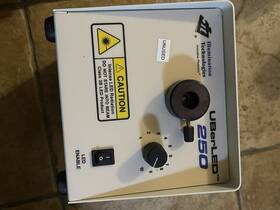 30177-01 Illumination Technologies Uberled 250 Led Red Light Source Input 90-240vac