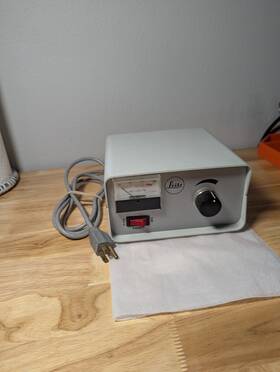 050-242 Leica Leitz - Microscope 100w Power Supply
