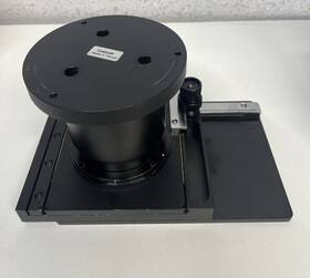 10446395 Leica J00409 Microscope Stage 10450403 Incident Light Xy 10450456