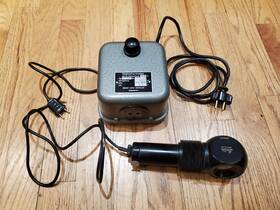 98536 Leitz Ernst Transformer 50-60 Hz And Wetzlar Microscope Slide Illuminator