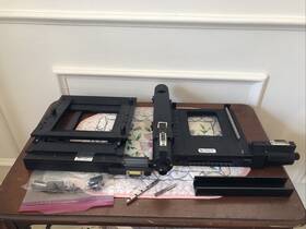 028681 Ludl 068877/028681 Pair Of Motorized Microscope Stages One With Zeiss Base For Parts Repair