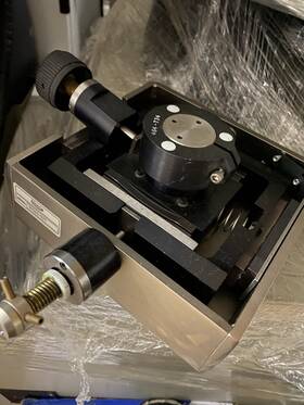 Vnt1100 Veeco Nt1100 Tip/tilt Stage 1000 Works. Sold As Is. Read