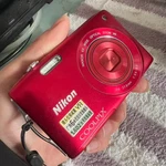 Nikon Coolpix S3300 Digital Camera 16.0MP 6X Optical Zoom With Accessories - Red. Fixed Price $141.65.