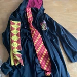 Harry Potter Robe And Tie Hogwarts One Size Kids Fit L- Xl. Fixed Price $20.00.