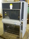 Forma Scientific Fume Hood 115 V 60HZ 7.6A Ph Wire , Model 1124. Fixed Price $2150.00.