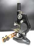 B536 Old Microscope P.i. 102 Ernst Leitz Wetzlar With Original Wood Box. Fixed Price $138.37.